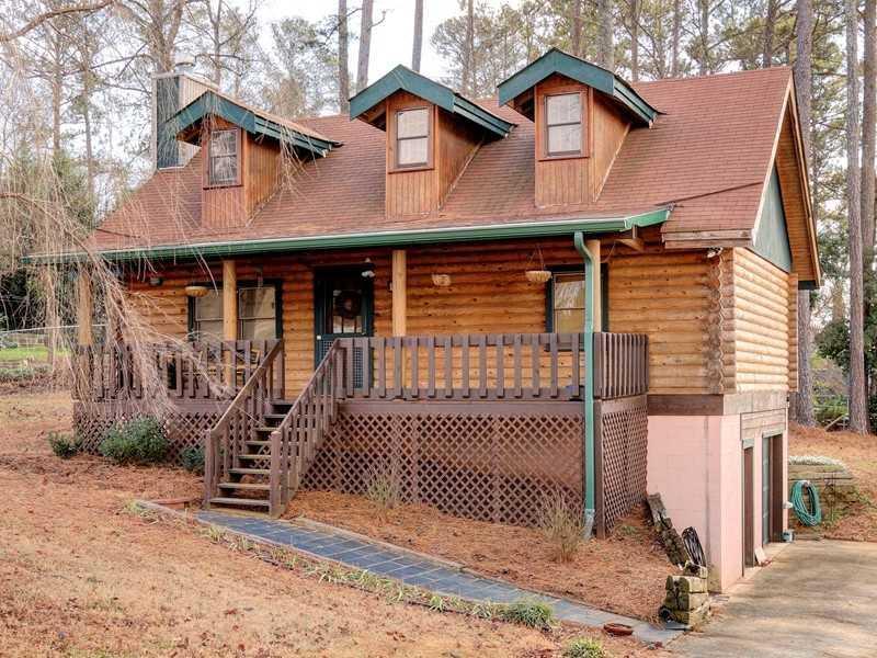 703 Etowah Ct., Woodstock, GA 30188