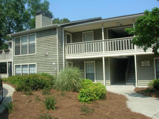2766 Vinings Central Dr. #17, Atlanta, GA 30339