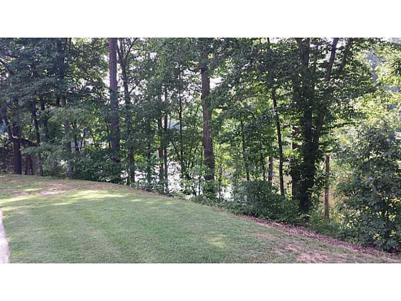 3500 Lochwolde Ln., Snellville, GA 30039