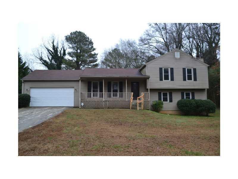 557 Aberdeen Dr., Stone Mountain, GA 30083