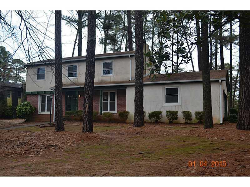 868 Regency Ct., Lawrenceville, GA 30044