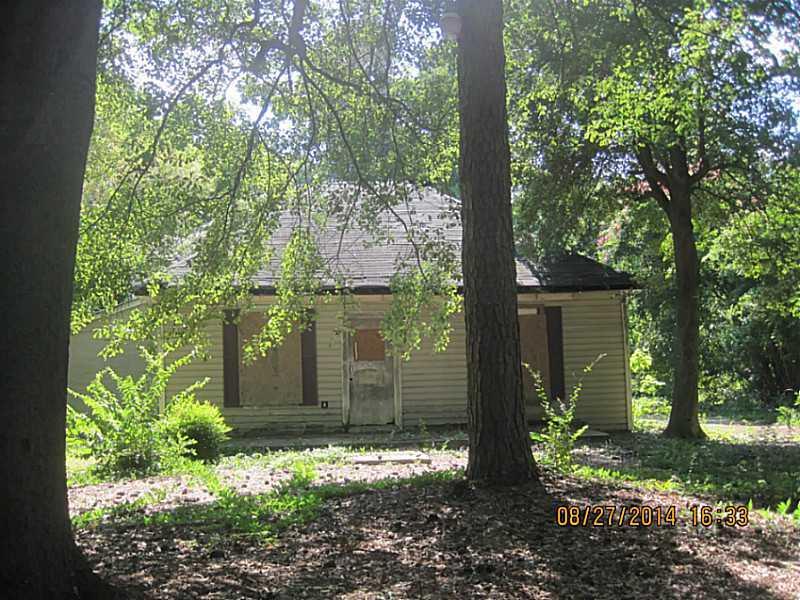 410 Palmer Dr., Stone Mountain, GA 30083