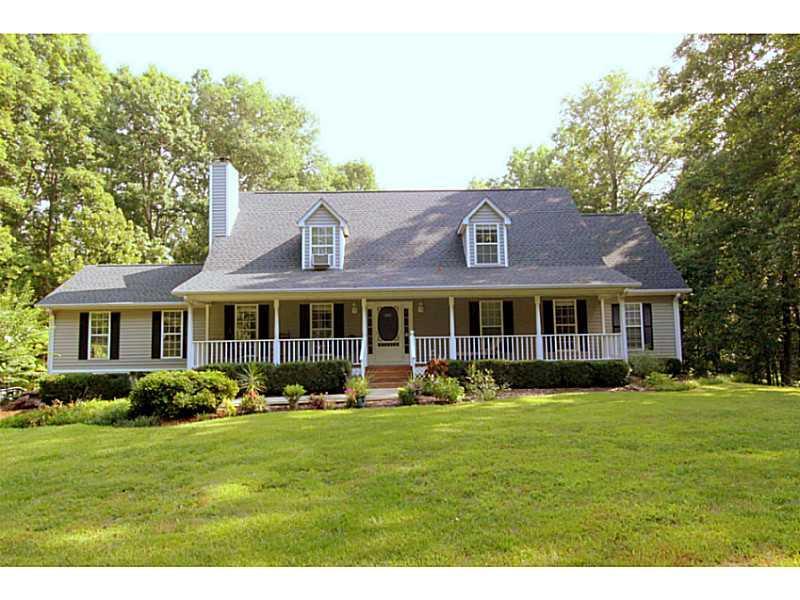 5615 Rolling Acres Ln., Cumming, GA 30028