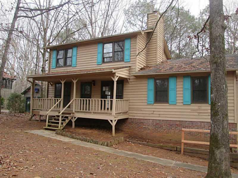 6902 Recreation Ln., Acworth, GA 30102