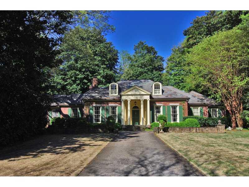 2464 Woodward Way, Atlanta, GA 30305