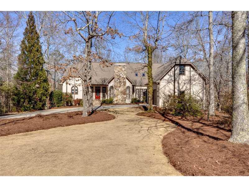 2020 Stonehedge Rd., Roswell, GA 30075