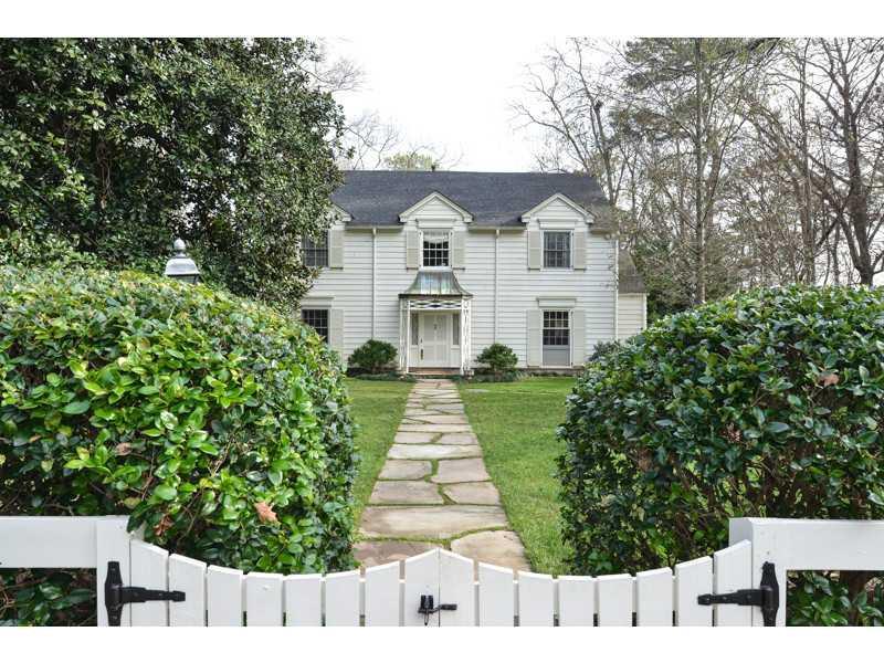 2291 Woodward Way, Atlanta, GA 30305