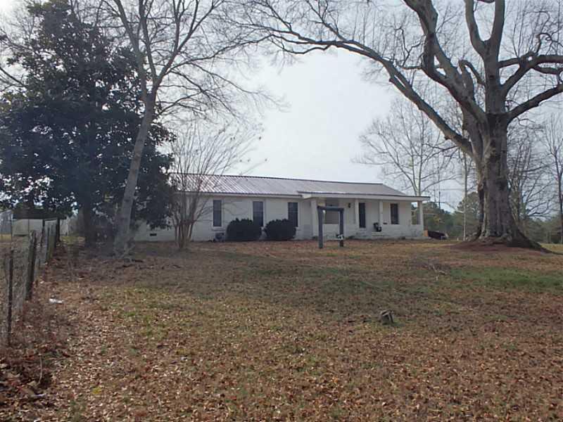 446 Pleasant Valley Rd., Adairsville, GA 30103