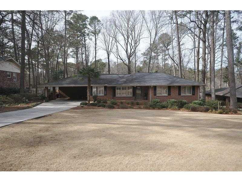 2486 Kingscliff Dr., Atlanta, GA 30345