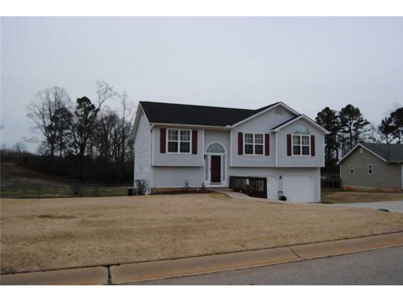 6061 Daffodil Dr., Flowery Branch, GA 30542