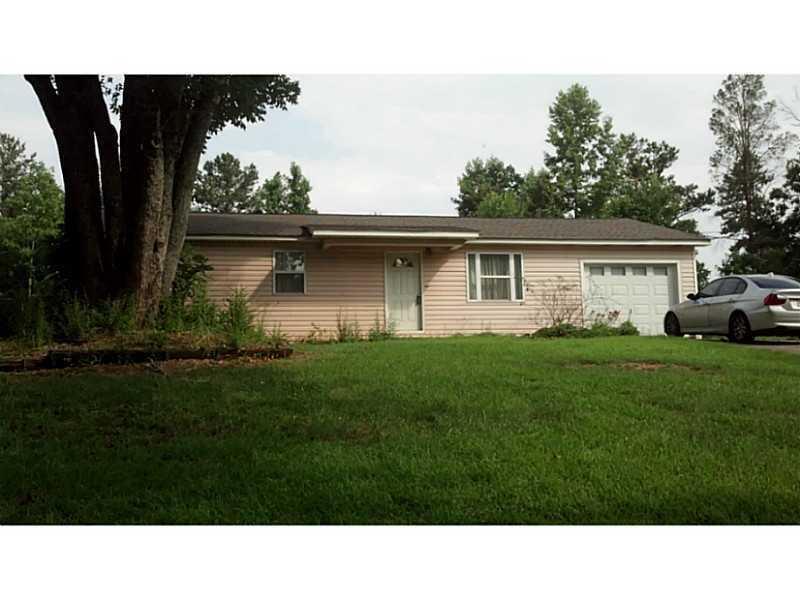2744 Warren Rd., Douglasville, GA 30135