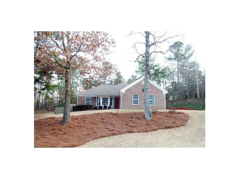 6516 N Shady Valley Dr., Flowery Branch, GA 30542
