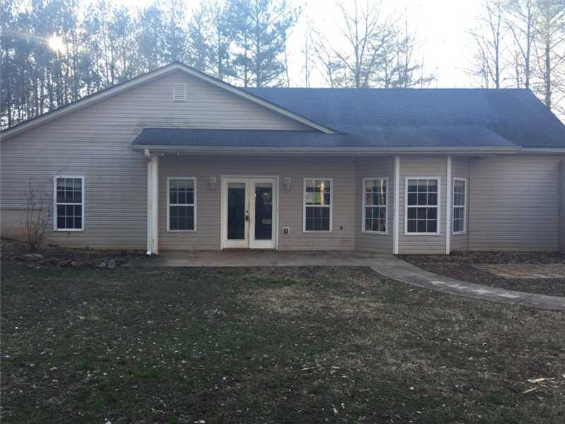 140 Shoemaker Ln., Ball Ground, GA 30107