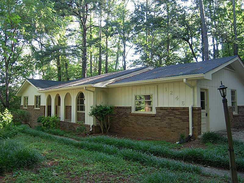 1246 Sycamore Dr., Lilburn, GA 30047
