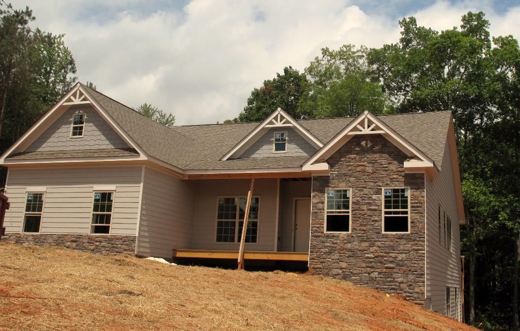 6145 Providence Lake Dr., Gainesville, GA 30506