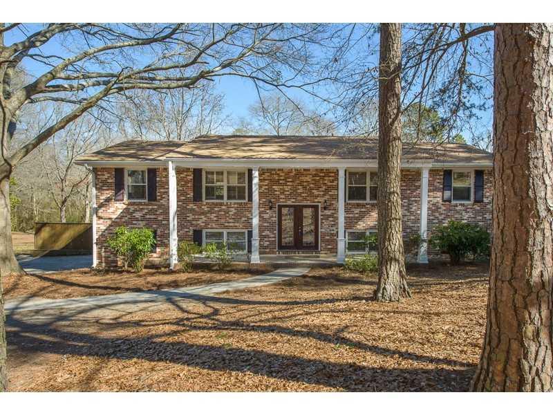 3045 Riviera Dr., Conyers, GA 30012