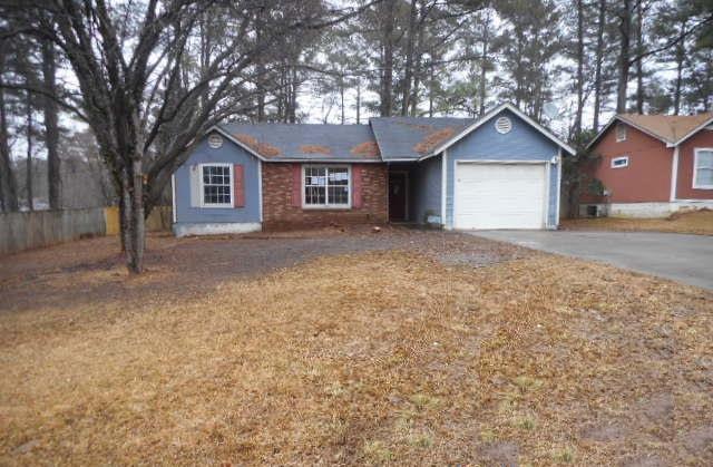 10302 Briarbay Dr., Jonesboro, GA 30238