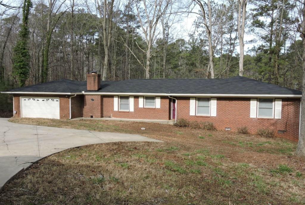 1231 Elva Dr., Atlanta, GA 30331