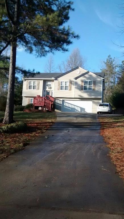 8770 Bayhill Dr., Gainesville, GA 30506