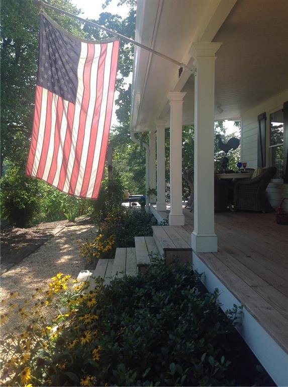 1018 Arnold Mill Rd., Woodstock, GA 30188