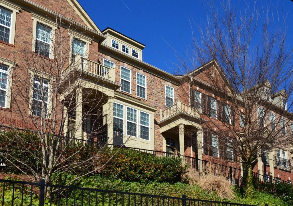 379 Ardmore Ct., Atlanta, GA 30309