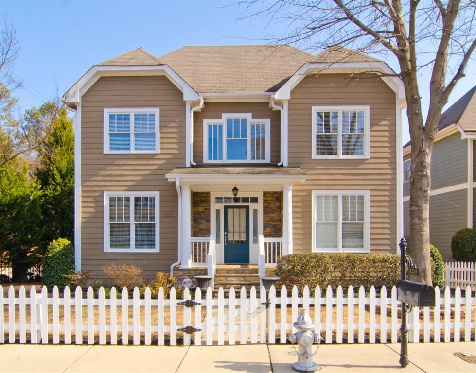 2213 Parkview Ln., Atlanta, GA 30318
