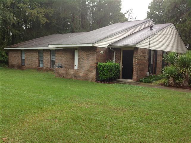 3016 Sonya Ln., Snellville, GA 30078