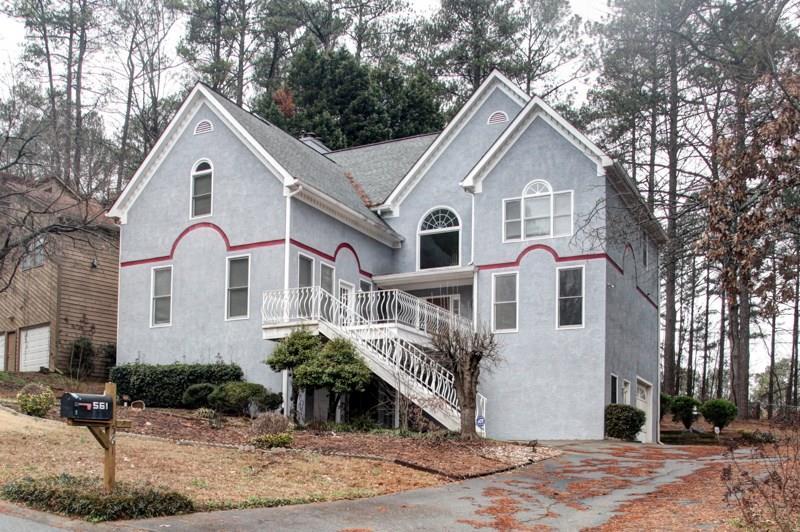 561 Farmbrook Tr., Kennesaw, GA 30144