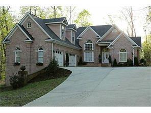 9220 Bayhill Dr., Gainesville, GA 30506