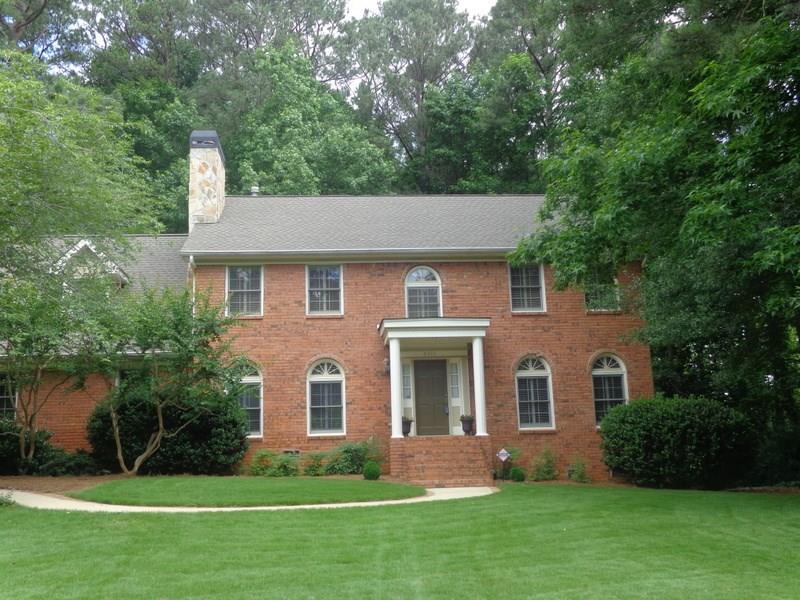 8971 Country Club Dr., Douglasville, GA 30134