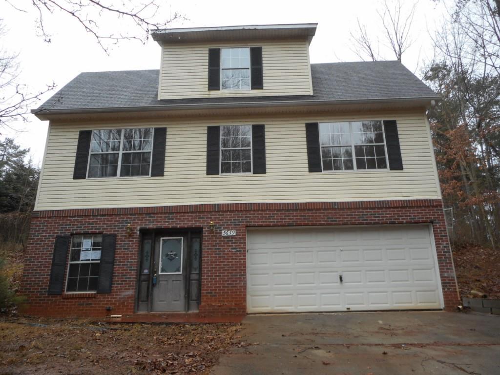 5659 Nags Head Cir., Gainesville, GA 30504