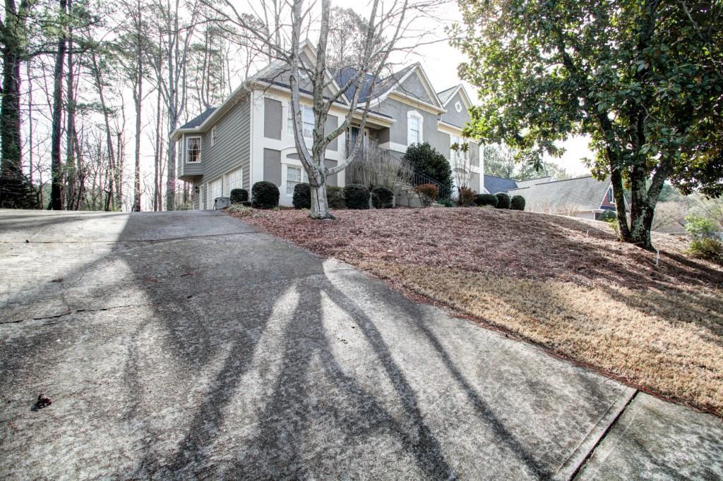 4925 Pembridge Ln., Kennesaw, GA 30152