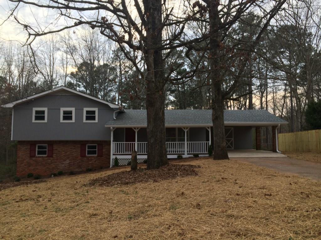 5285 Wildwood Ln., Douglasville, GA 30135