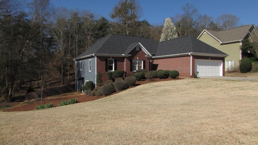 6517 Vista Glen, Flowery Branch, GA 30542