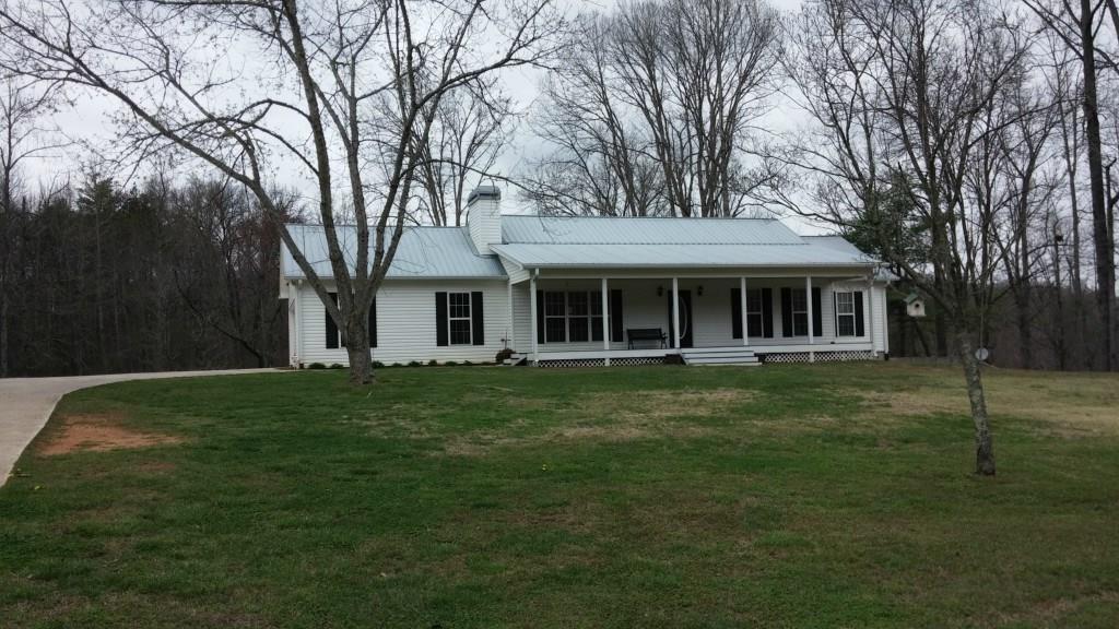 5729 Hubert Stephens Rd., Gainesville, GA 30506