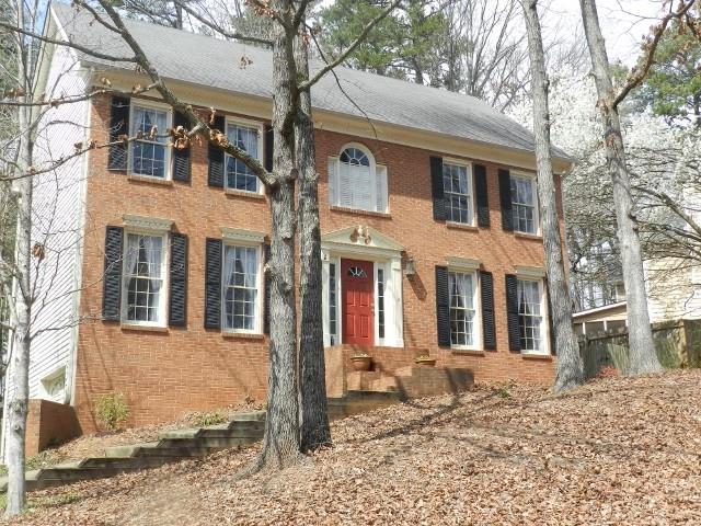 5240 Willow Ridge Dr., Woodstock, GA 30188