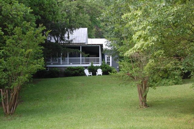 716 Ayersville Rd., Toccoa, GA 30577