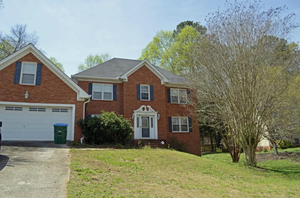 1121 Kelvington Way, Lilburn, GA 30047
