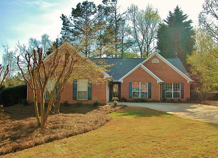 5917 Williamsport Dr., Flowery Branch, GA 30542