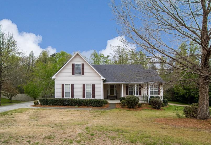 1422 Armende Cir., Dacula, GA 30019