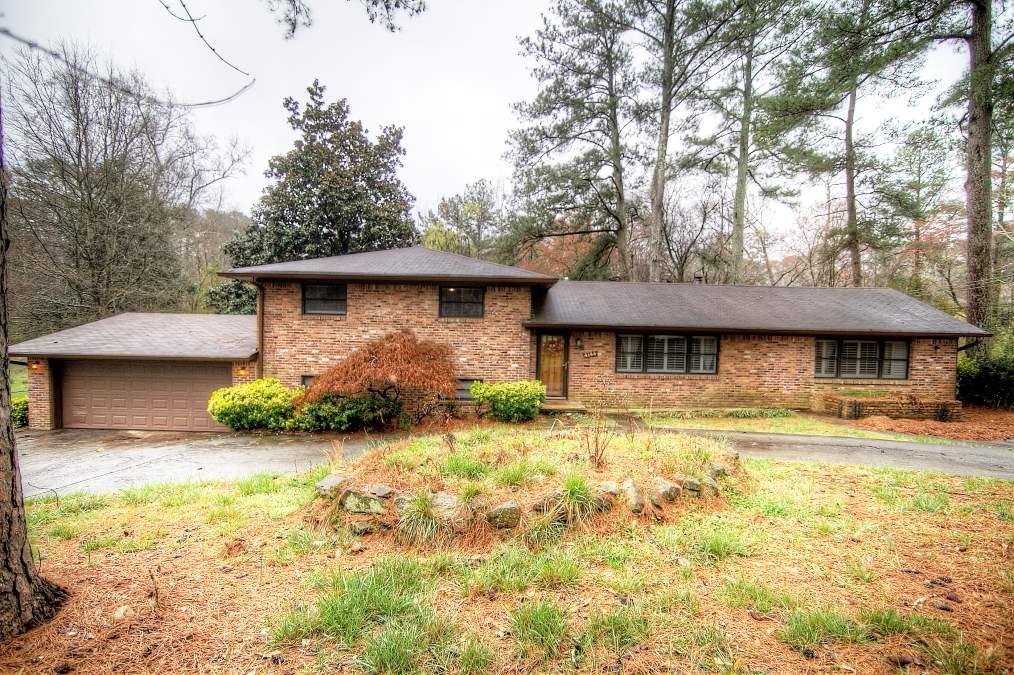 4144 Indian Lake Cir., Stone Mountain, GA 30083