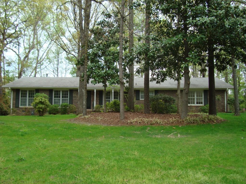 2116 Veracruz Dr., Snellville, GA 30039