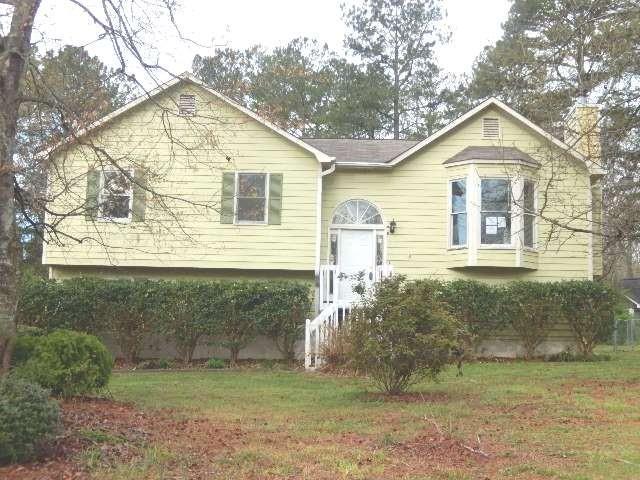 224 Silverthorne Cir., Douglasville, GA 30134