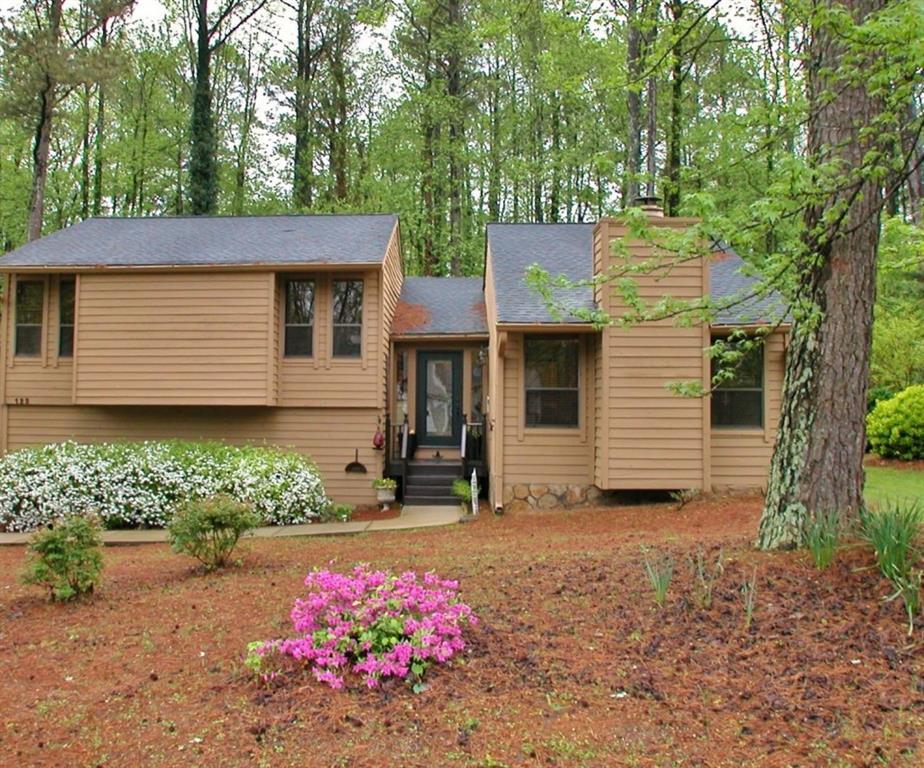 122 Dials Dr., Woodstock, GA 30188