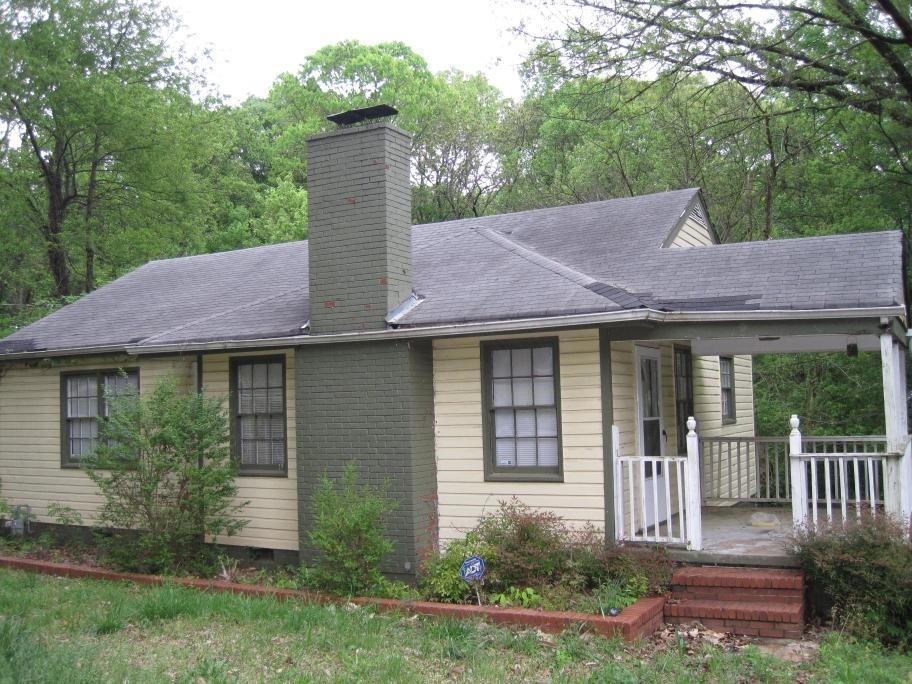 1576 Wellswood Dr., Atlanta, GA 30315