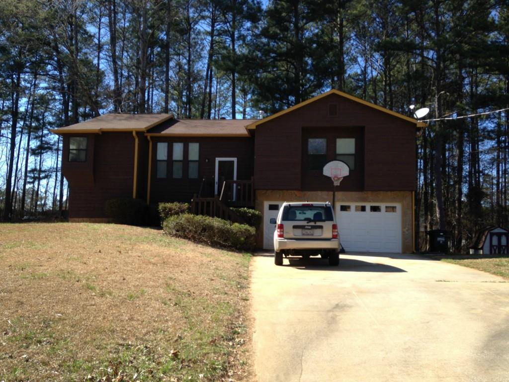 4085 Cranwood Dr., Atlanta, GA 30349