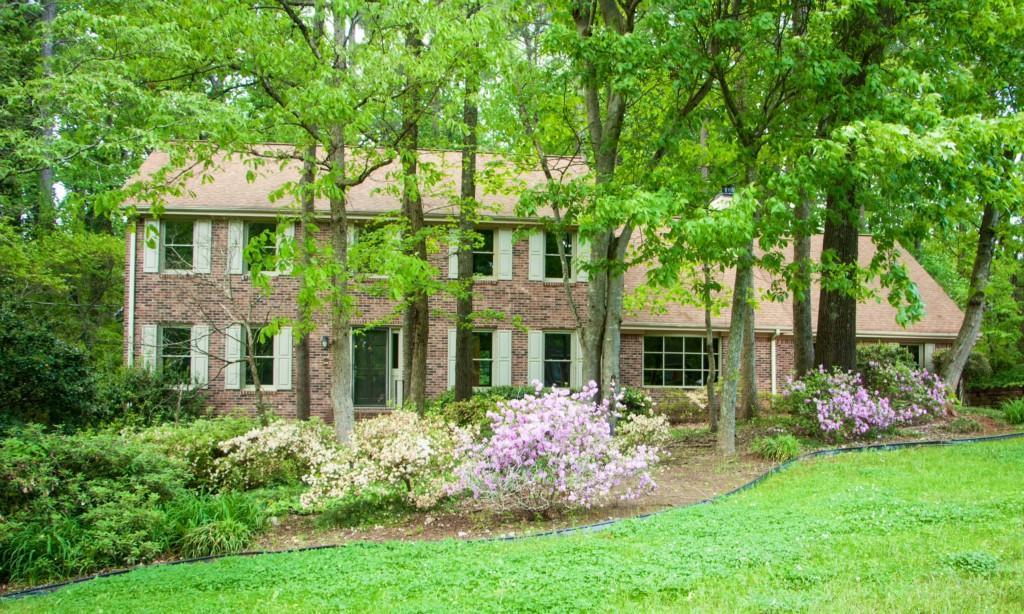 2079 Mountain Creek Ct., Stone Mountain, GA 30087