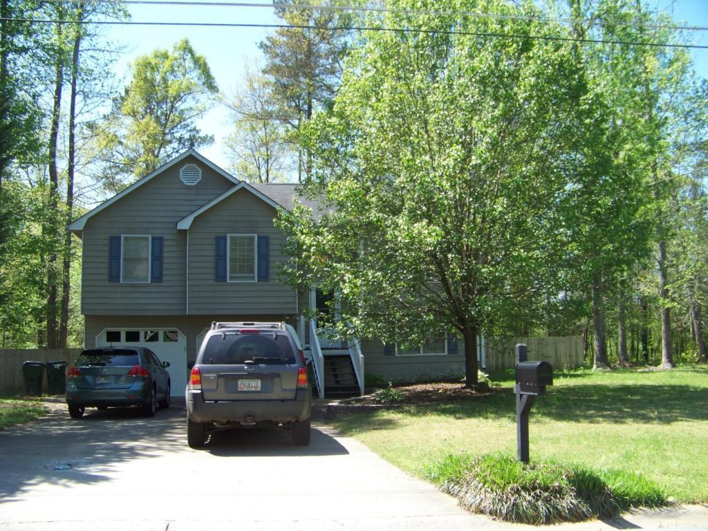 364 Braxton Dr., Douglasville, GA 30134