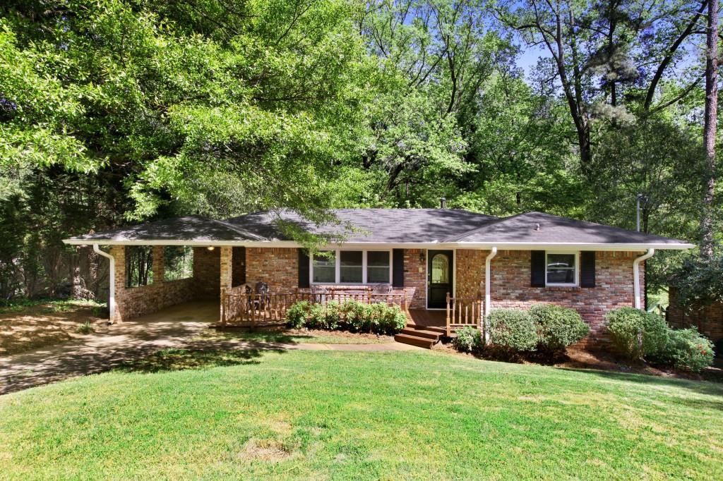 2393 Woodacres Rd., Atlanta, GA 30345