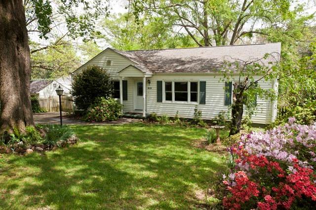 819 Medlock Rd., Decatur, GA 30033